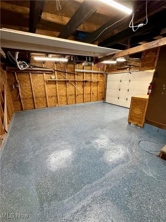 609 Main St, Toronto, OH 43964 - view of garage