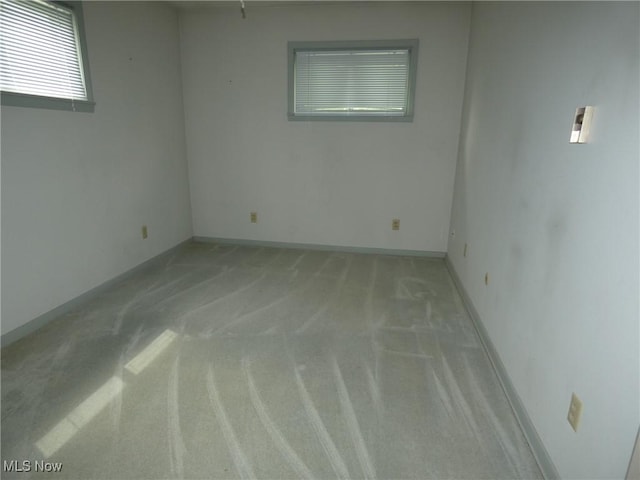 403 Sandy Dr, Cambridge, OH 43725 - carpeted empty room featuring baseboards