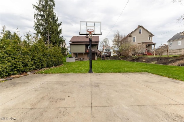 353 W N Ave, East Palestine, OH 44413 - view of sport court featuring a lawn