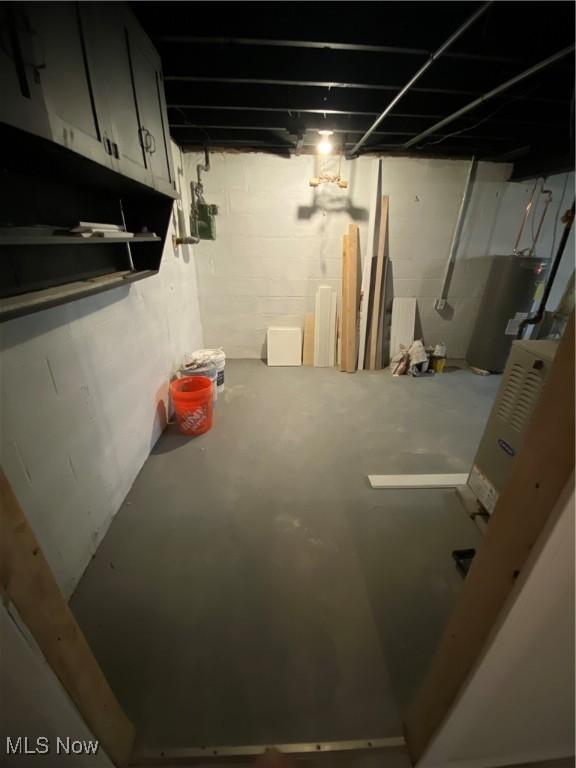 view of unfinished basement