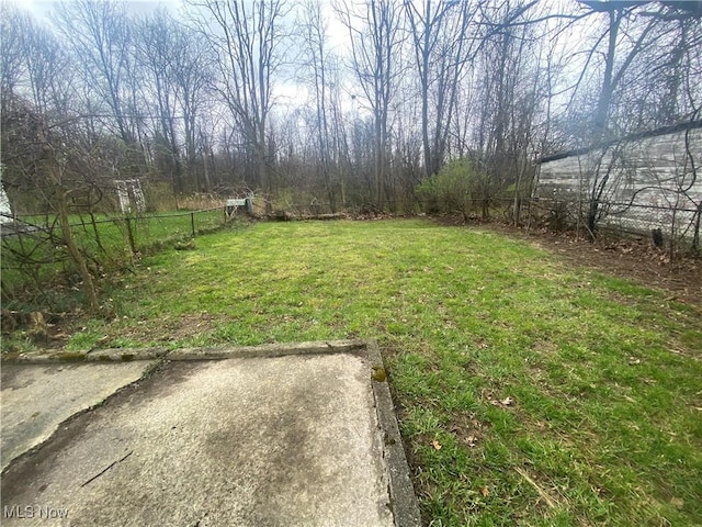 view of yard with fence