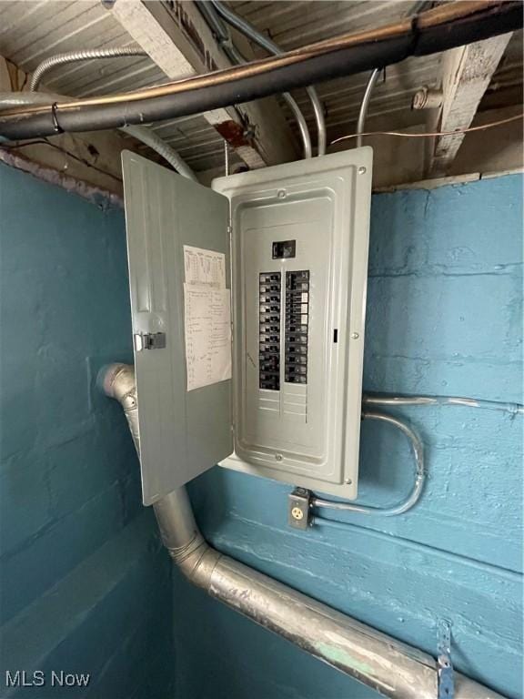 7706 Connecticut Ave, Garfield Heights, OH 44105 - utility room featuring electric panel