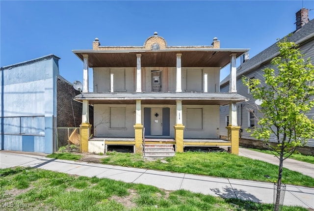 view of front facade featuring covered porch
