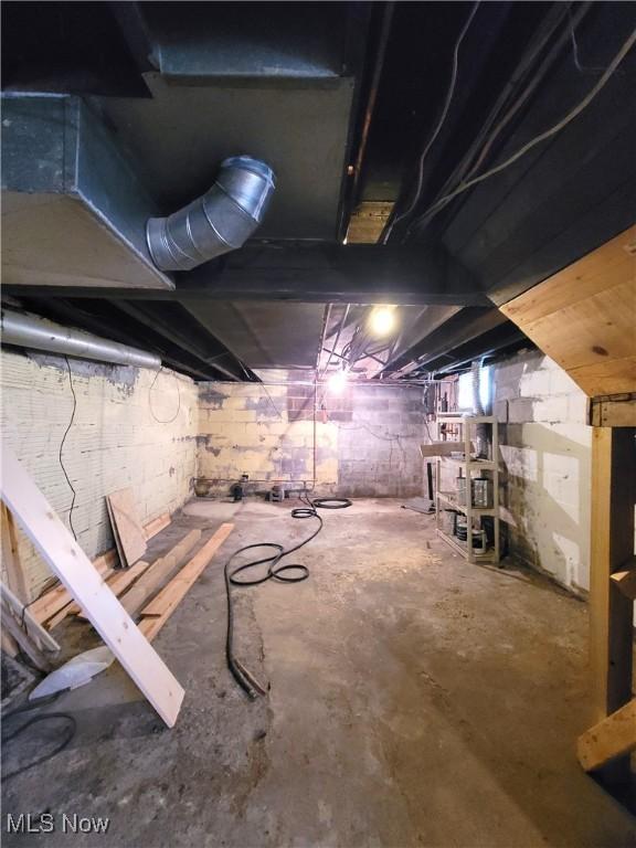 1024 Cleveland St SW, Massillon, OH 44647 - view of unfinished basement
