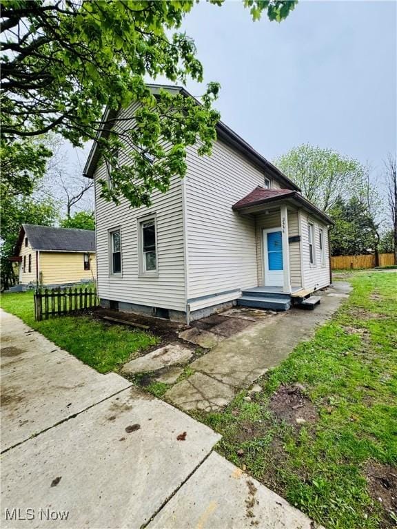 2334 W 38th St, Cleveland, OH 44113 - photo 36