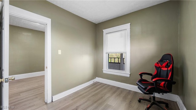 636-638 Fern St, Akron, OH 44307 - unfurnished room featuring wood finished floors and baseboards