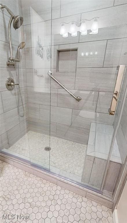 220 Bantam Ridge Ct, Wintersville, OH 43953 - full bathroom featuring a stall shower