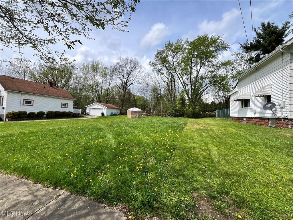 973 Tressel Ave, Akron, OH 44307 - photo 1