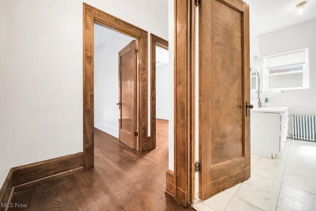 1357 E Blvd Unit 2, Cleveland, OH 44106 - hallway with radiator