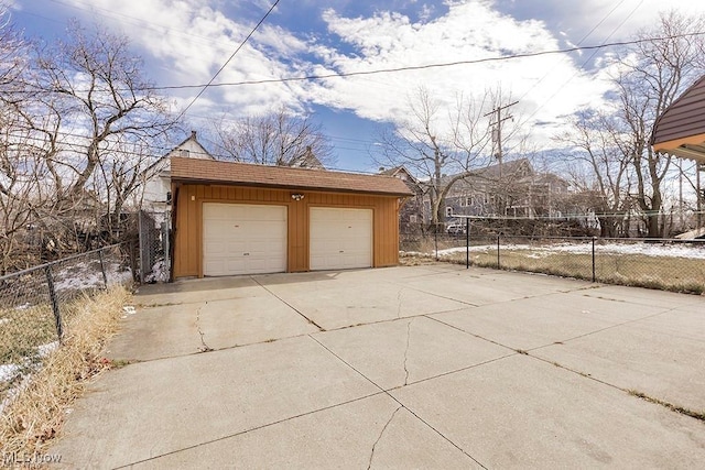 detached garage with fence
