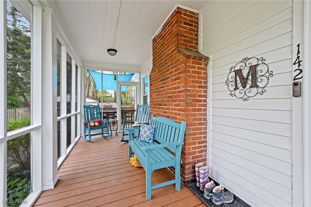 142 Gillett St, Painesville, OH 44077 - wooden terrace with a porch