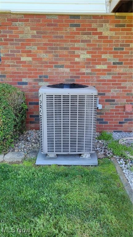 813 Brentwood Dr, Belpre, OH 45714 - exterior details with central air condition unit
