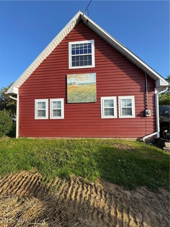 view of property exterior