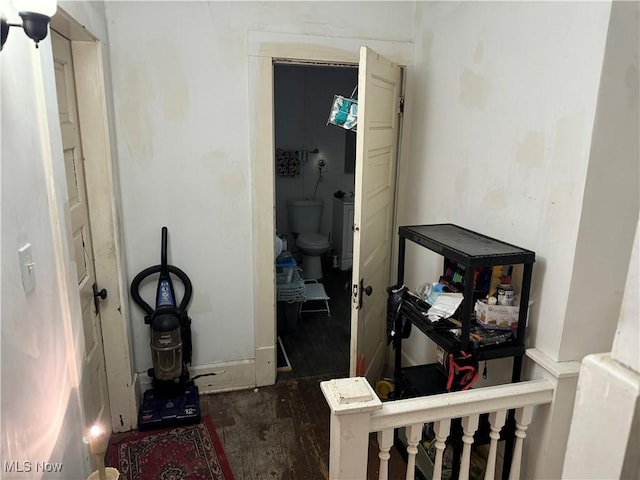 1125 Lafayette St, Zanesville, OH 43701 - view of corridor