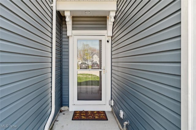 view of property entrance