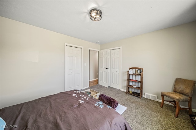 6084 Clay St, Thompson, OH 44086 - bedroom featuring baseboards, carpet, and visible vents