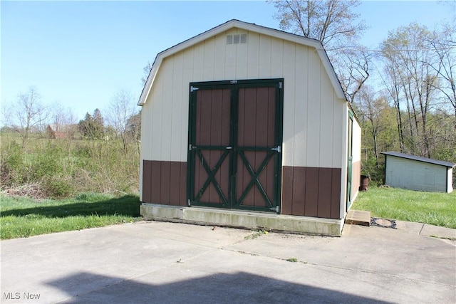 8995 Sarbaugh Rd, Norwich, OH 43767 - view of shed