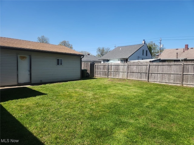 view of yard featuring fence