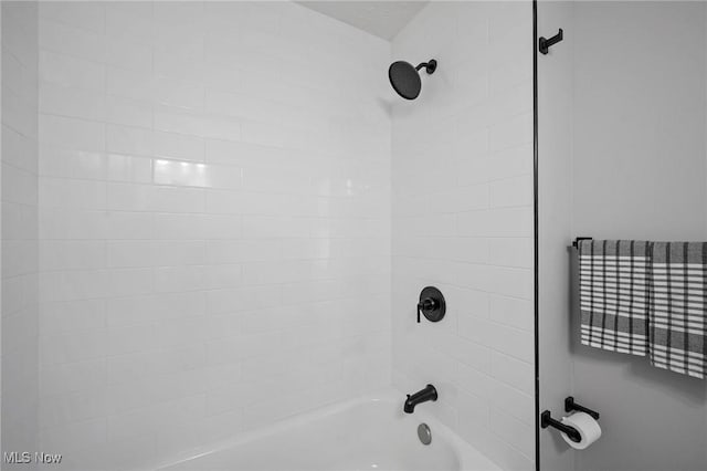 4394 W 139th St, Cleveland, OH 44135 - bathroom featuring bathing tub / shower combination