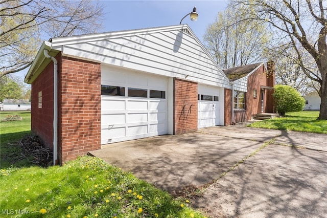 view of detached garage