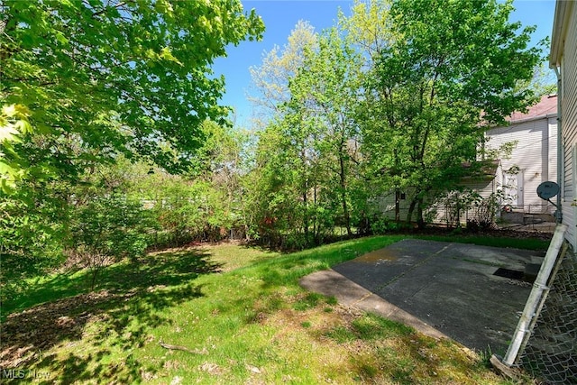 view of yard with a patio area
