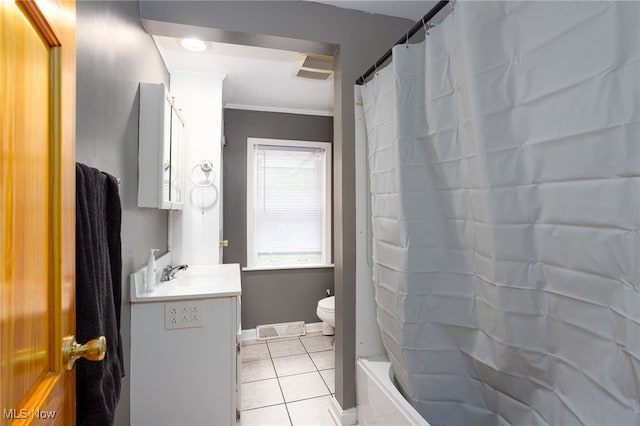 326 N Lyman St, Wadsworth, OH 44281 - full bath featuring toilet, baseboards, tile patterned flooring, vanity, and crown molding