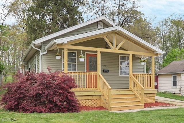 view of front facade featuring a porch