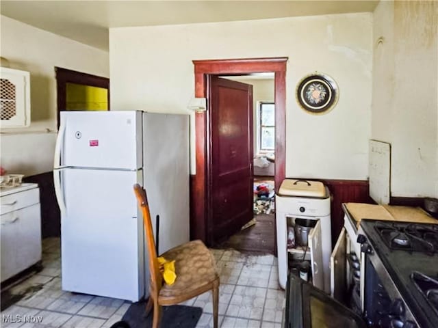 3557 E 114th St, Cleveland, OH 44105 - photo 9