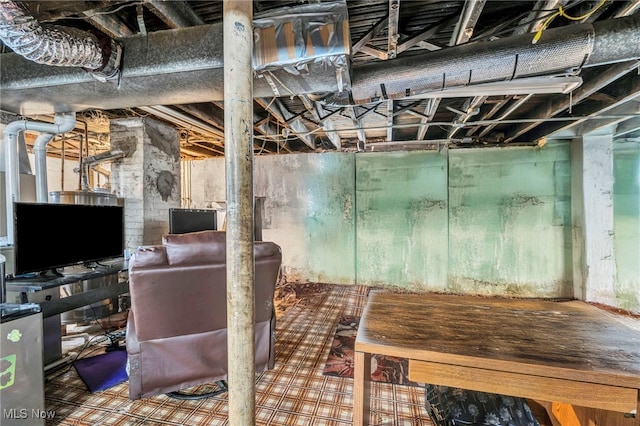 view of unfinished basement