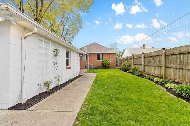 view of yard with fence
