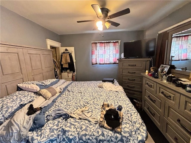 817 Alhambra Rd, Cleveland, OH 44110 - photo 4