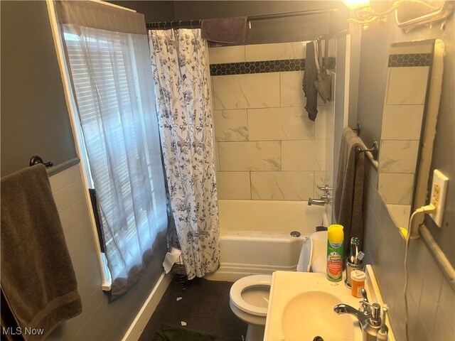817 Alhambra Rd, Cleveland, OH 44110 - photo 8