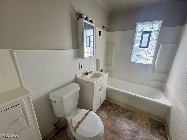 full bathroom featuring shower / bathtub combination, vanity, toilet, and a wealth of natural light