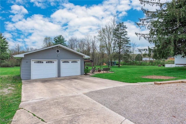 view of detached garage