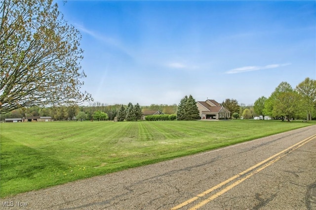 W Pine Lake Rd, Salem, OH 44460