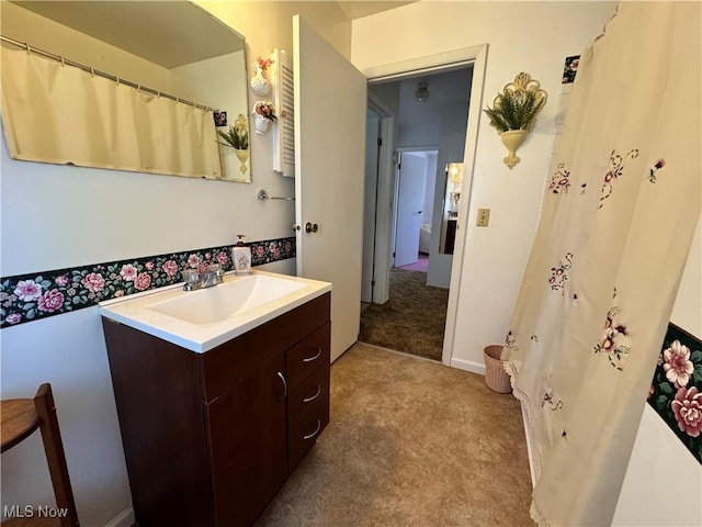 full bathroom featuring vanity