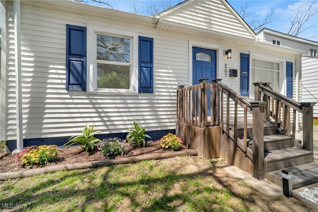 view of front of property