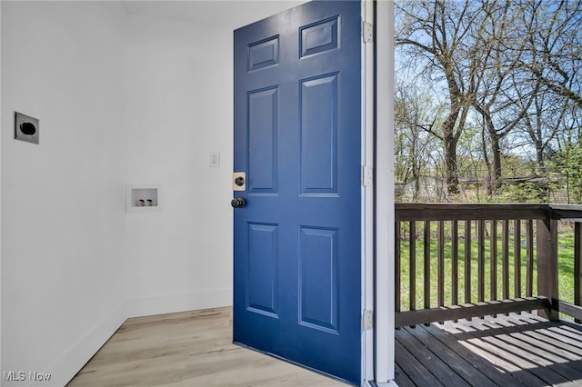4392 E 144th St, Cleveland, OH 44128 - doorway to property featuring stucco siding