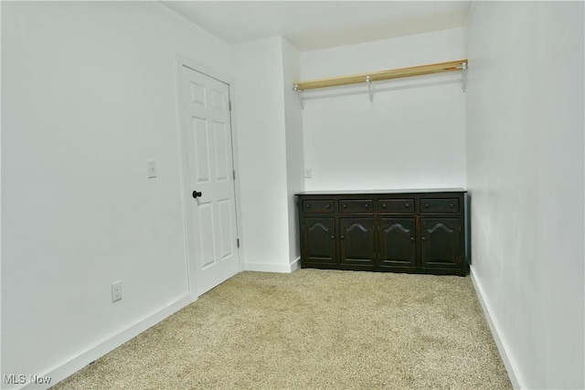 1553 Parkman Rd NW, Warren, OH 44485 - interior space featuring light colored carpet
