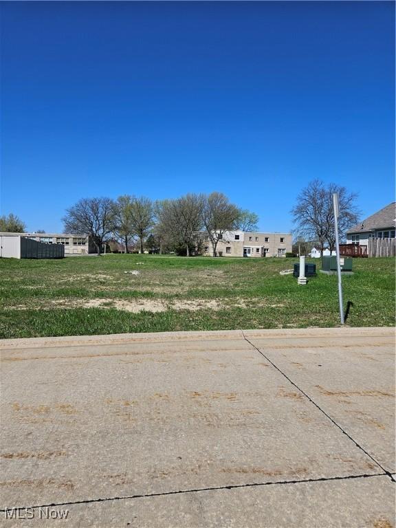 389 Hubbell Cir, Bedford, OH 44146