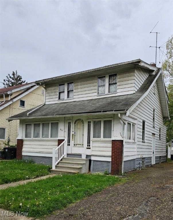 916 Mercer Ave, Akron, OH 44320 - view of front facade