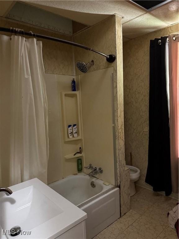 207 E Crown Ave, Pennsboro, WV 26415 - bathroom with a sink, shower / bathtub combination with curtain, and toilet