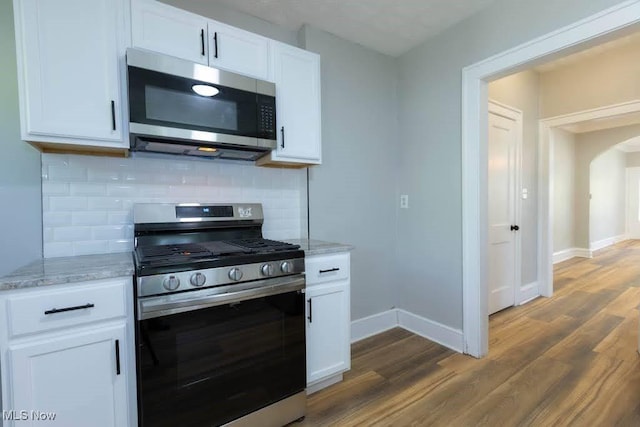 3081 E Derbyshire Rd, Cleveland Heights, OH 44118 - photo 7