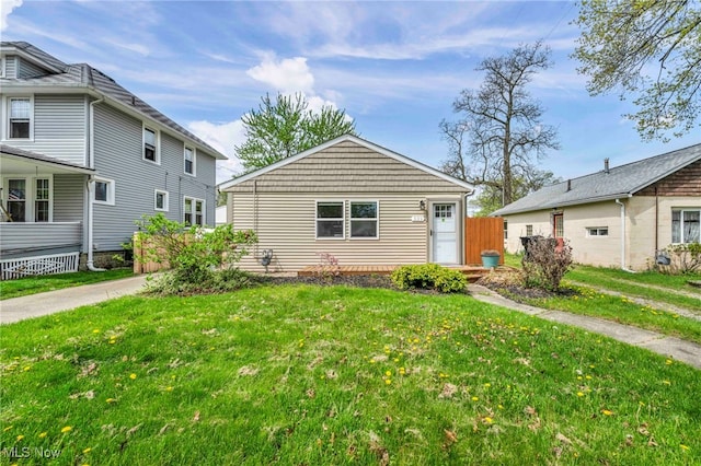 339 Concord Ave, Elyria, OH 44035 - view of front of home featuring a front lawn
