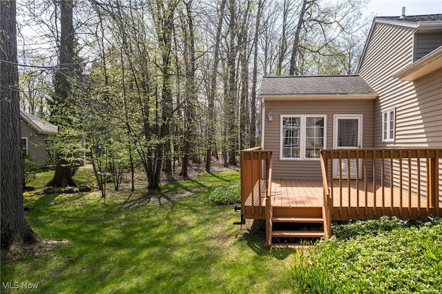 11235 Frederick Ln, Twinsburg, OH 44087 - view of yard with a deck