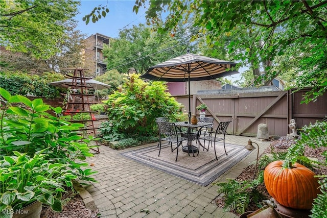 2817 Jay Ave, Cleveland, OH 44113 - photo 3