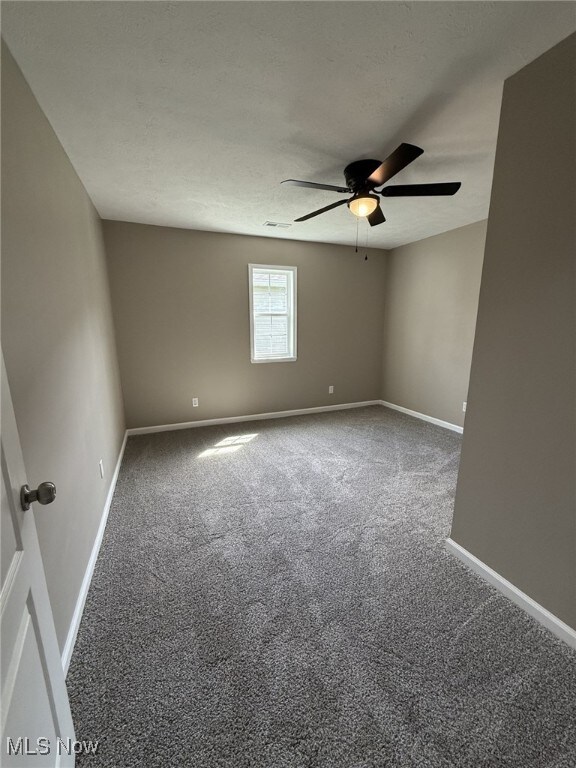 315 S Wallace St, Uhrichsville, OH 44683 - photo 15