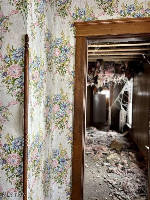 8240 Wooster Pike Rd, Seville, OH 44273 - detailed view of wallpapered walls