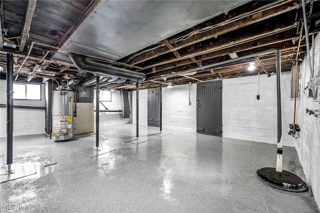 838 N Lincoln Ave, Alliance, OH 44601 - basement featuring water heater