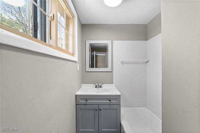 1335 W Blvd, Cleveland, OH 44102 - bathroom featuring vanity and shower / bathtub combination